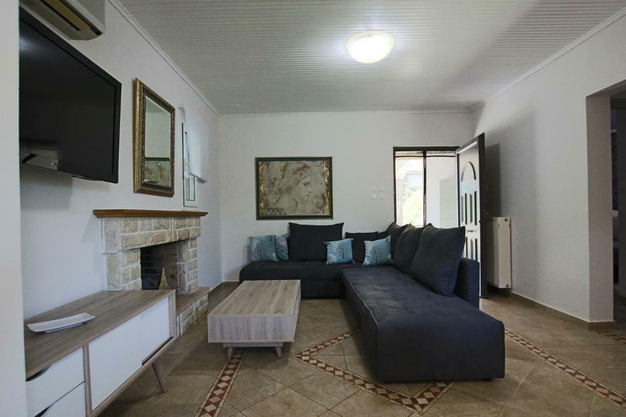 Peter'S Country House Katakolo Esterno foto